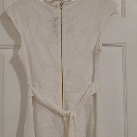 White dress - Picture 3 of 3